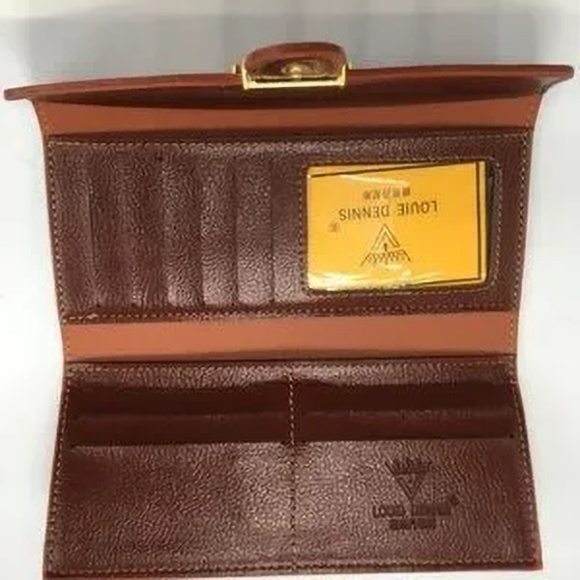 Louie Dennis 4.5" x 7.5"  Swan Vintage Style Faux Leather Wallet W/Dust Bag NWT - Picture 2 of 6